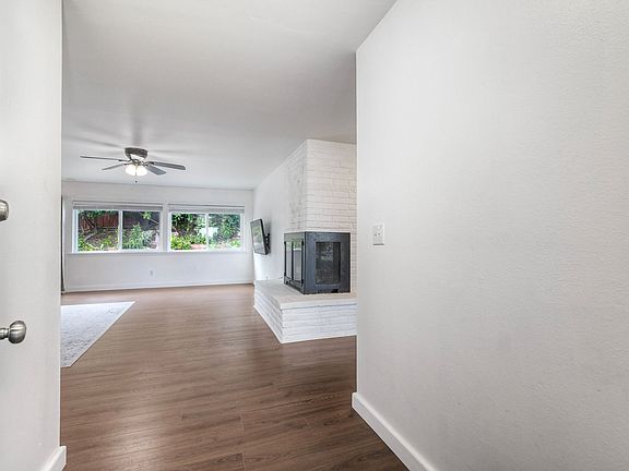 2nd image of 338 Rancho Vista Pl