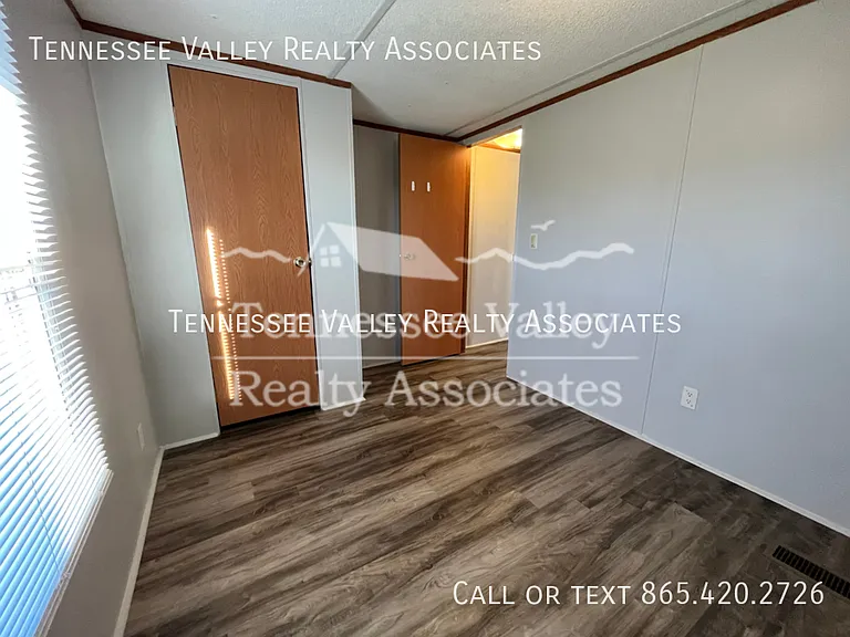 2248 Knoxville Hwy #3 — Photo 7