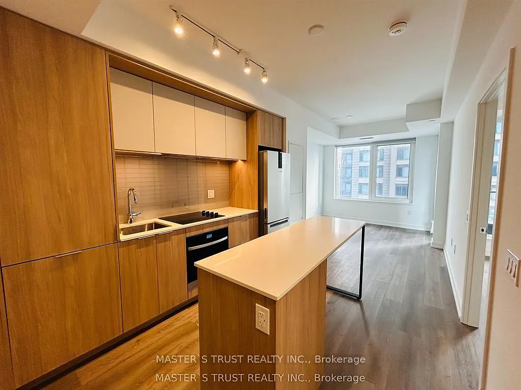 2 bed, $2,550 — Photo 1