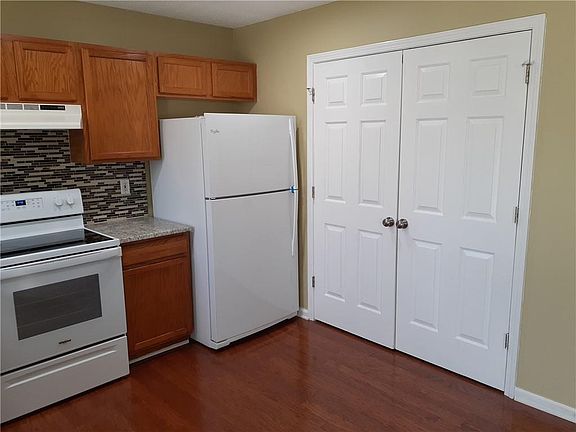 4th image of 6570 Pole Creek Dr