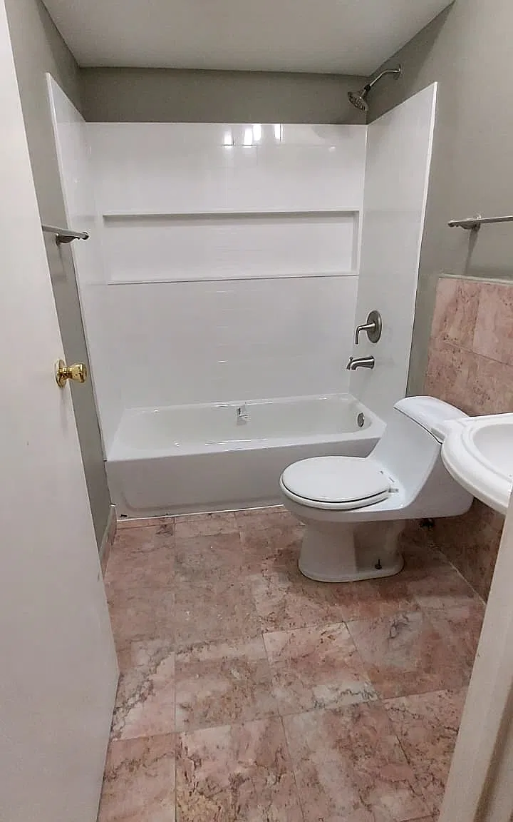 P002 / 17 Parkside Ct, Unit #3 - Unit... — Photo 3