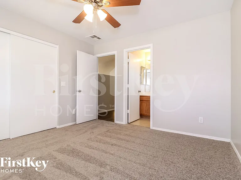 14805 W Redfield Rd — Photo 9