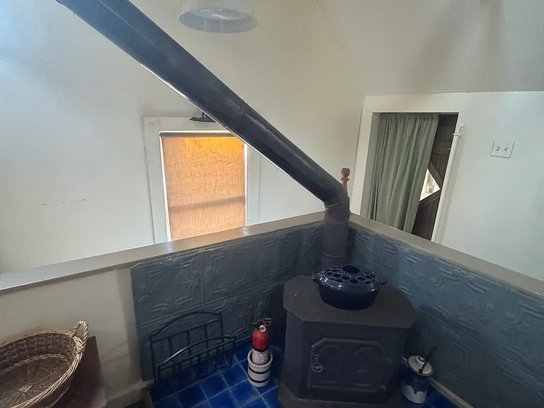 Wood Stove is NOT functional.