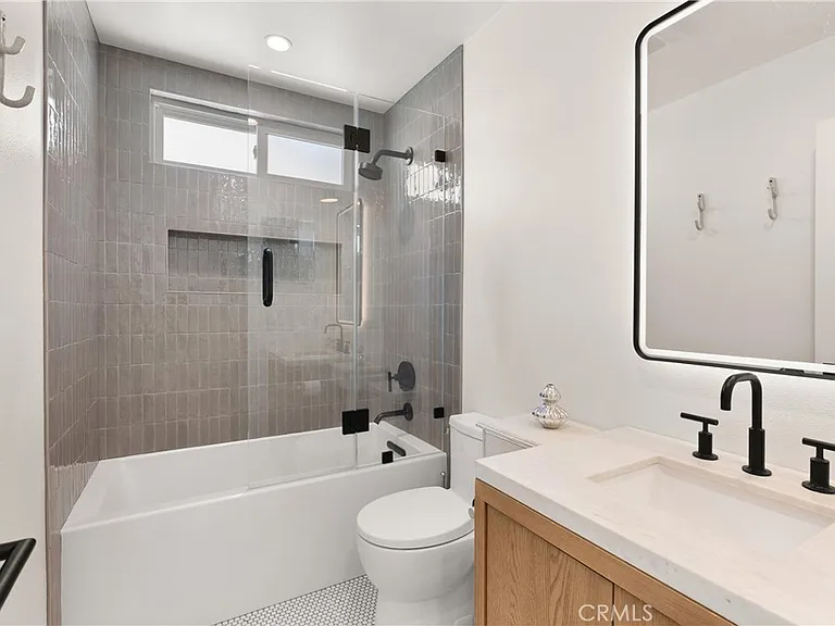 617 1/2 Acacia Ave — Photo 11