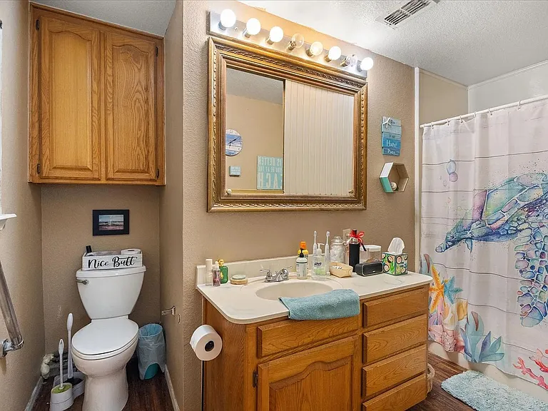 2708 Cedarhill St — Photo 11