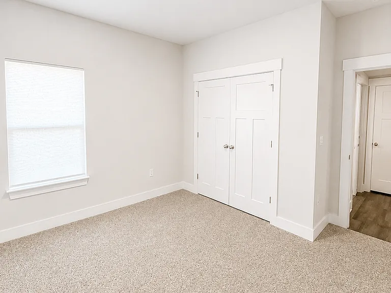 734 Quintana St — Photo 7