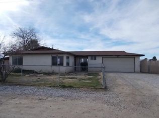 13902 Navarro Dr, Victorville, CA 92395