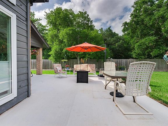 Outdoor living at its finest, surrounded by nature and NO NEIGHBORS!