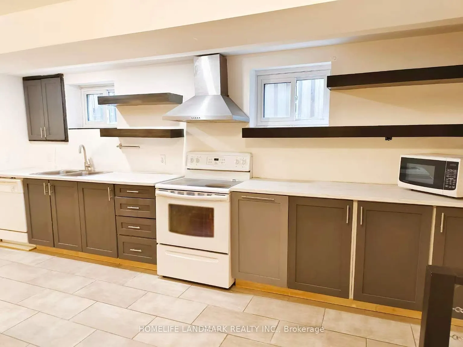 2 bed, $1,800 — Photo 3