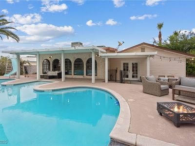 6949 Blacksmith Ct, Las Vegas, NV, 89145