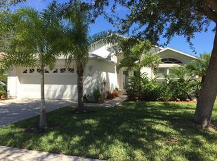 594 Willow Ct, Sebastian, FL 32958