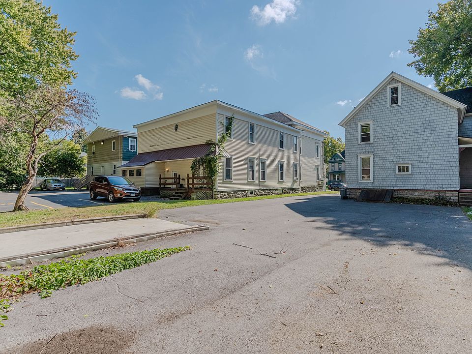 2nd image of 231 Winslow St APT 1