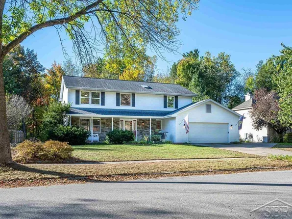 1916 Plymouth St, Midland, MI 48642