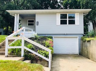 606 W Carroll St, Portage, WI 53901