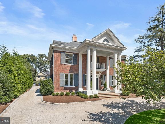 2nd image of 4209 Bradley Ln