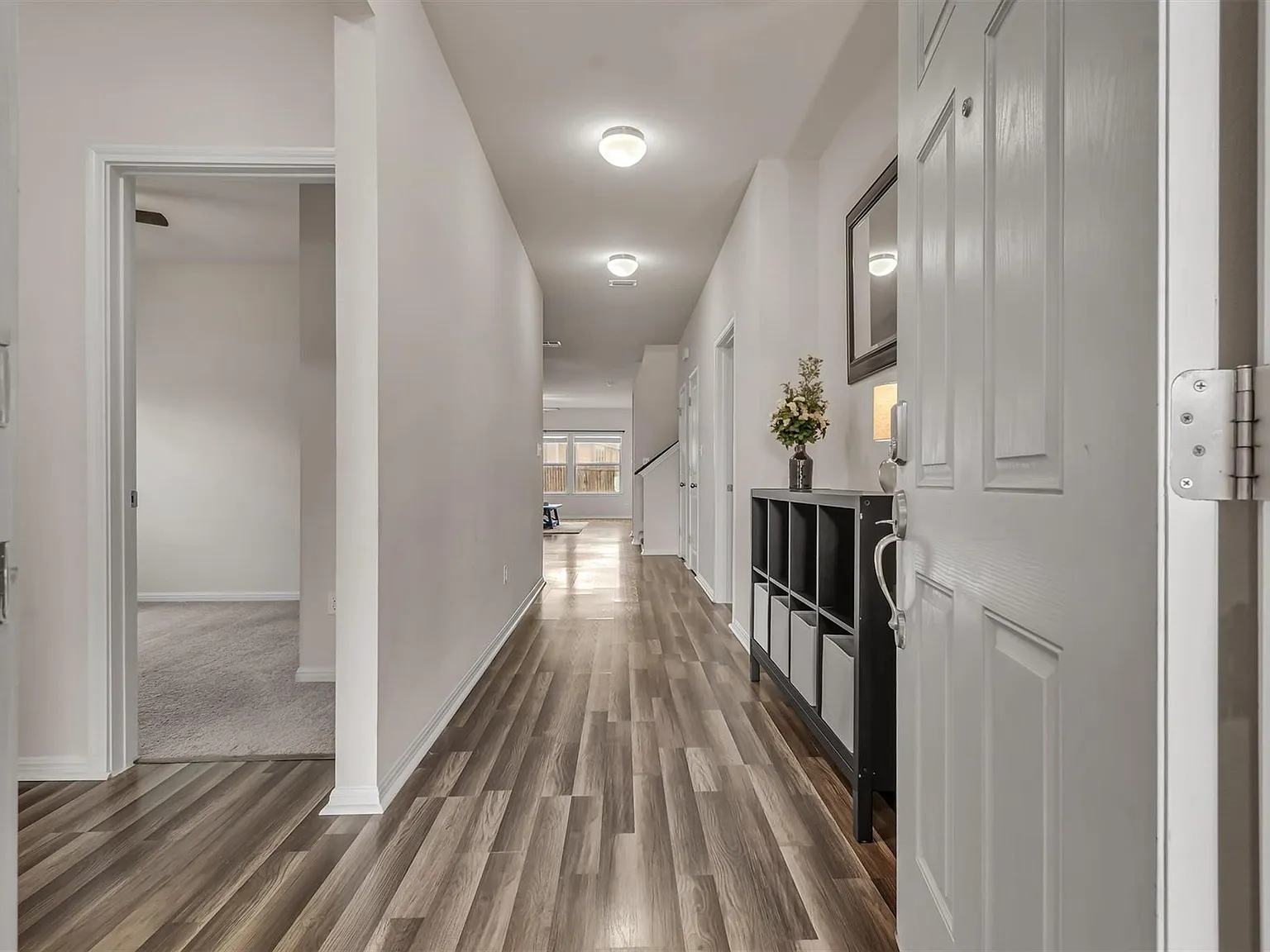 4 bed, 3.0 bath, 2468 sqft, $2,400 — Photo 4