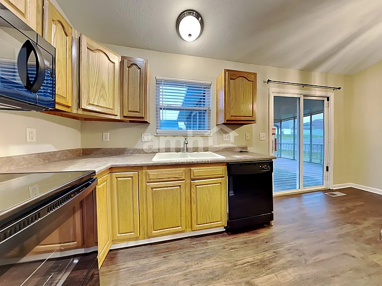 1259 Gilday Ct — Photo 4