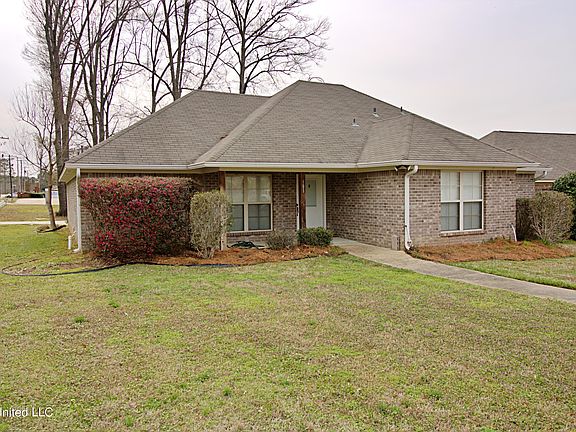 2nd image of 101 Whispering Oaks Xing