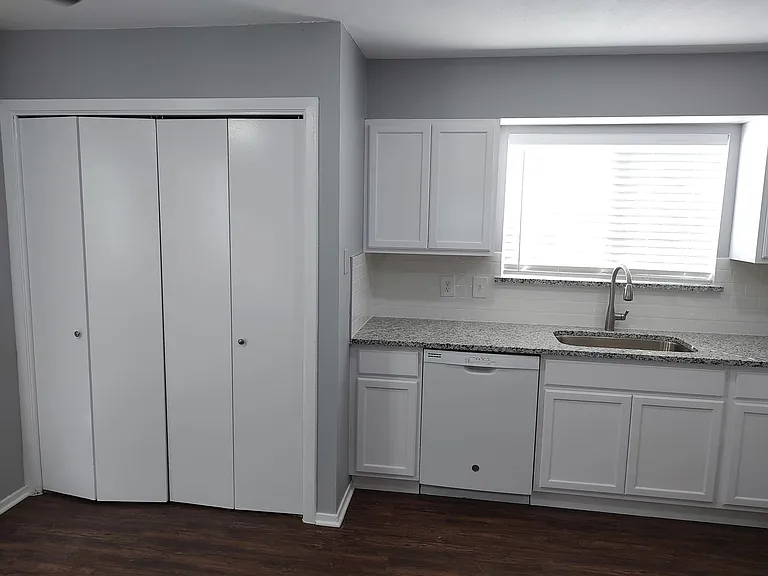1302 Hollow Creek Dr #C — Photo 9