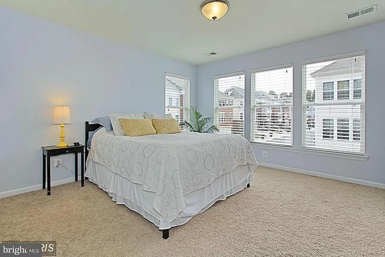42685 Orefield Ter — Photo 11