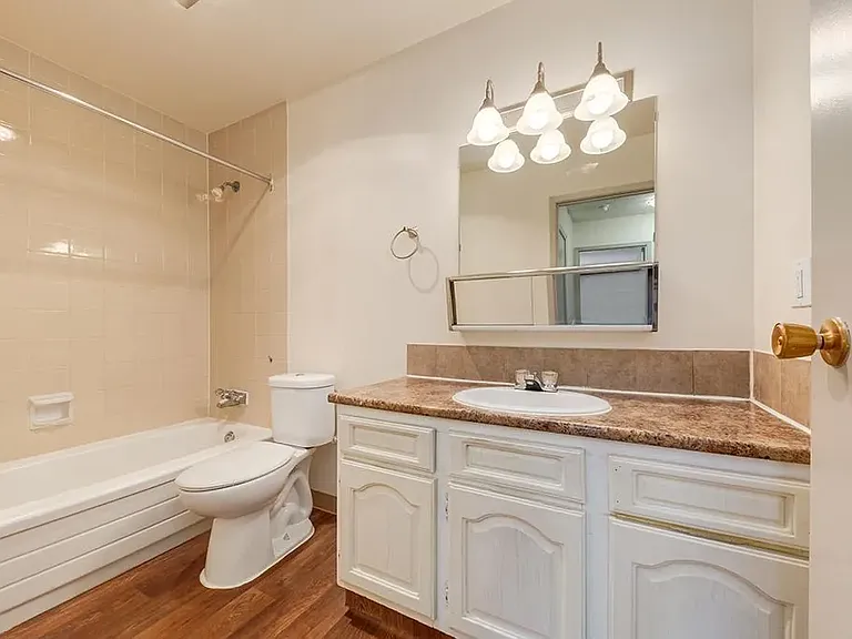 2120 Southland Dr SW — Photo 27