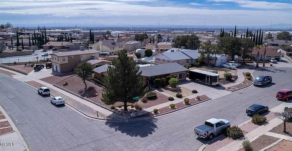 1st image of 10850 Valle Grande Ct