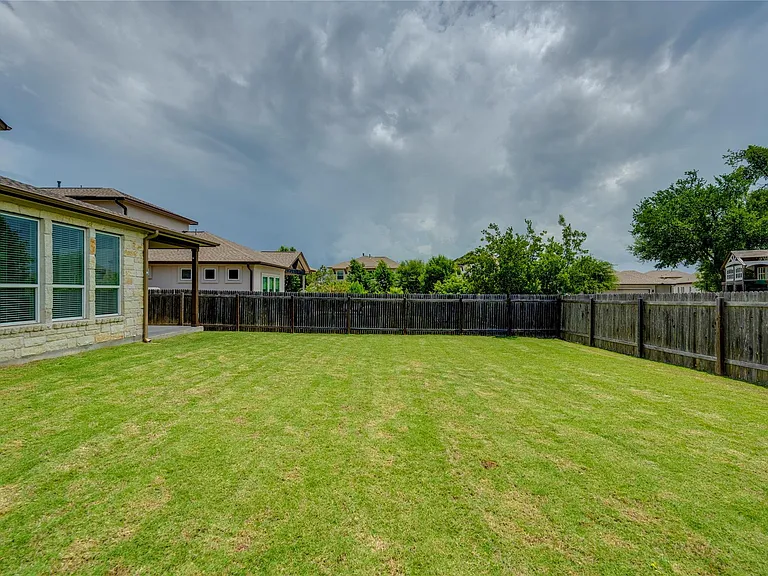 7107 Calpe Dr — Photo 26
