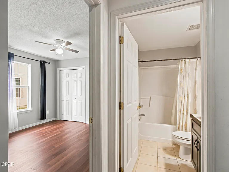 211 Biltmore Pl — Photo 12