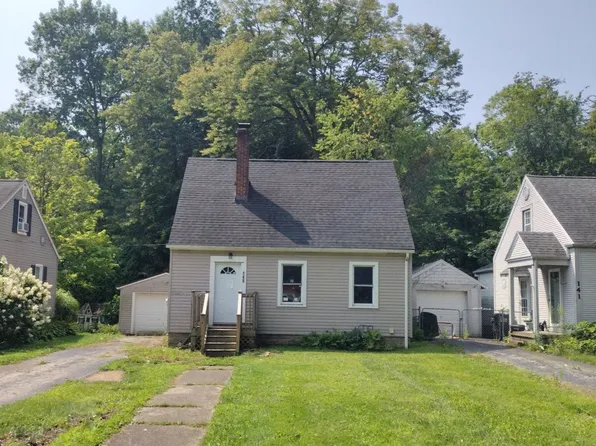 145 Homestead Dr, Youngstown, OH 44512