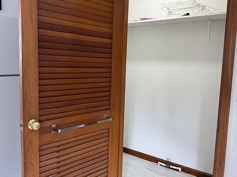 1813 Standish Pl — Photo 17
