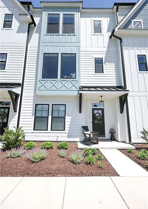 1st image of 908 Bernard Ln