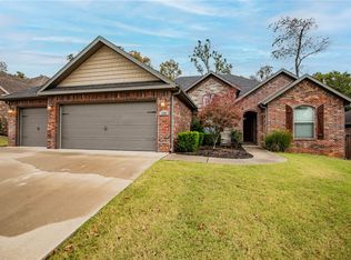 1200 Sycamore St, Cave Springs, AR 72718