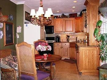 2nd image of 881 Surrey Dr