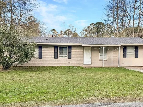107 Herring St, Leesville, LA 71446