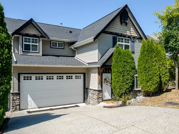 3379 Goldstream Dr, Abbotsford, BC V3G 3B7