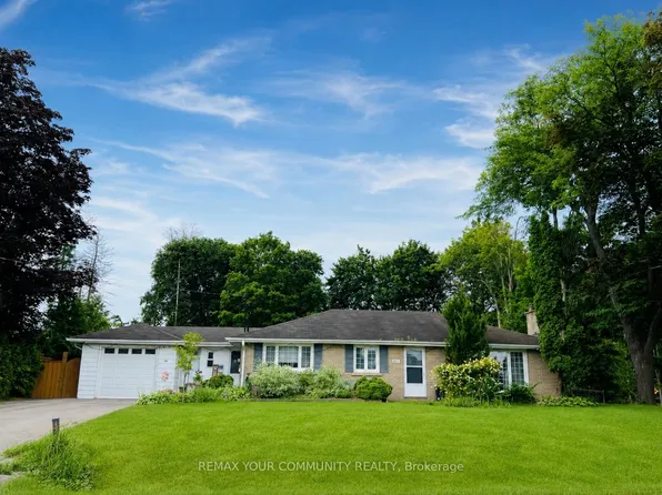 211 James St, King, ON L7B 1J7