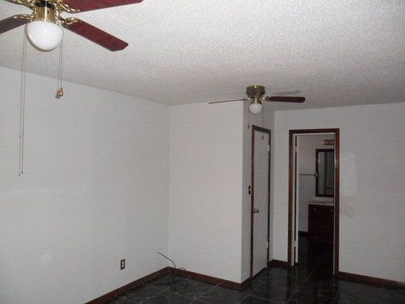 4th image of 2701 Richmond Ave