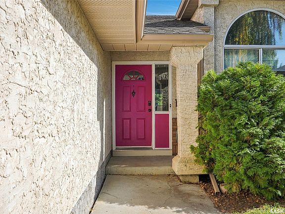2nd image of 1122 Hurley Way