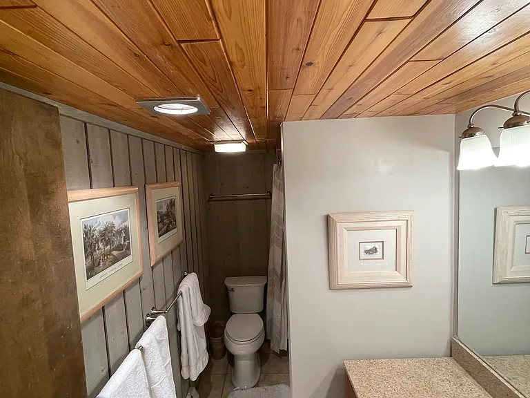 600 E Main St #207 — Photo 15