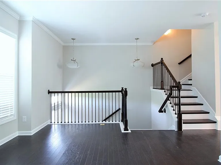 271 Northaven Ave — Photo 3