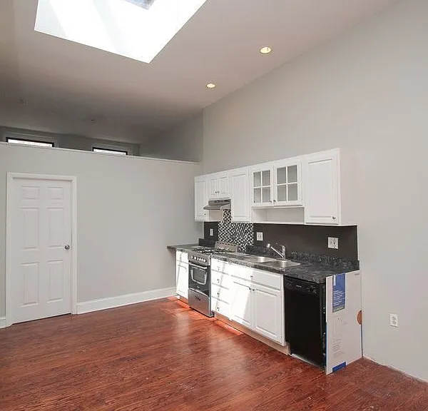 1527 South St #2R — Photo 10
