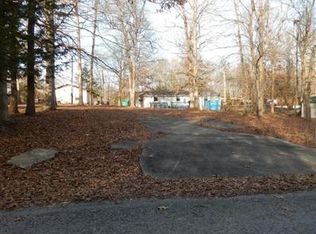 105 Hampshire Ln, Crossville, TN 38558