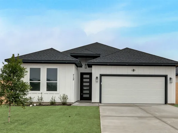 712 Weatherford St, Ferris, TX 75125