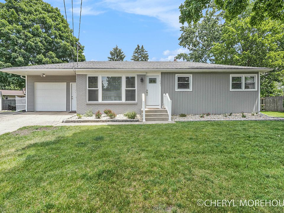 1st image of 1541 Beechwood Dr