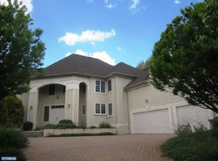 1142 Timbergate Dr, Rydal, PA 19046