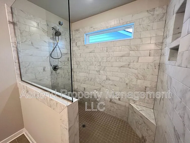 8592 Kensley Ln — Photo 30