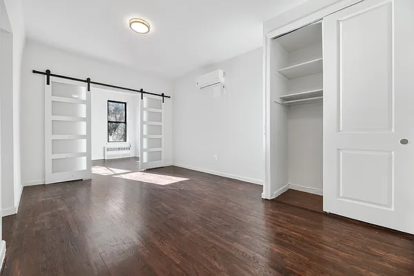 Rented by REAL New York | media 17