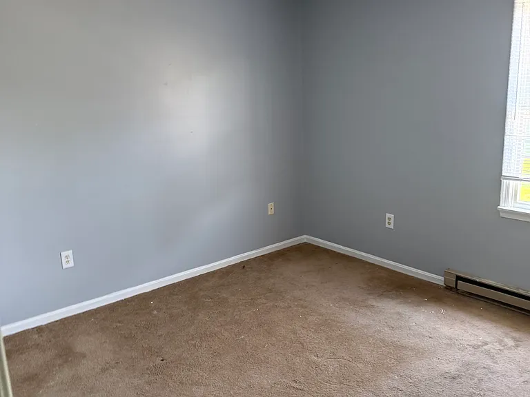 413 N Western Ave — Photo 11
