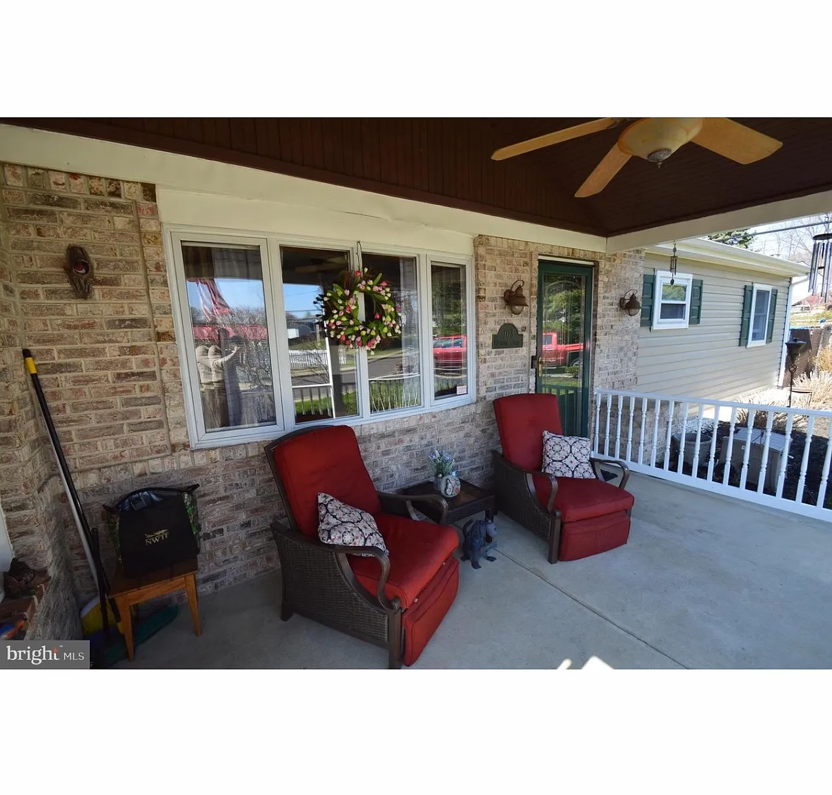 103 Trenton Cir — Photo 2