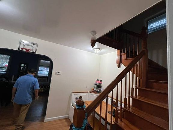 2nd image of 168 Stanley Ave